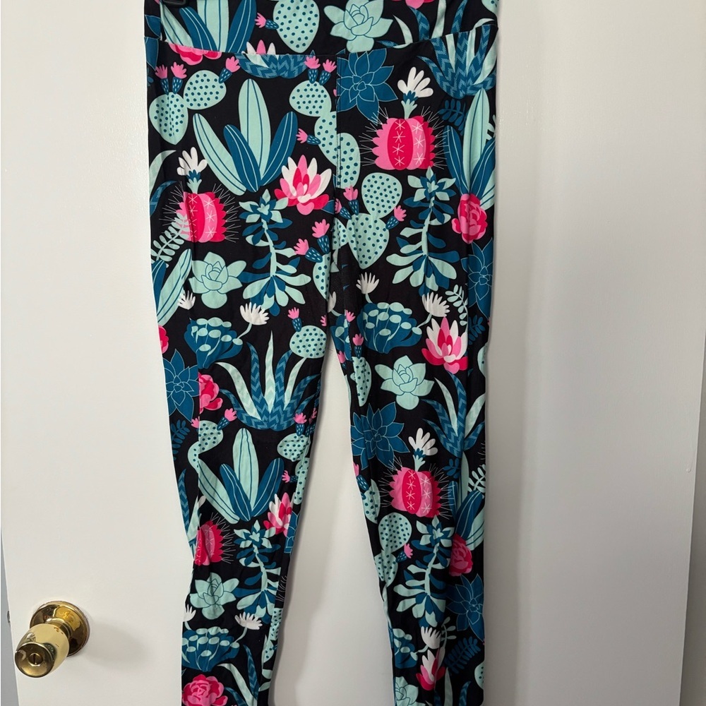 Fabulegs Butter Soft Feminine Floral Cactus Print Leggings